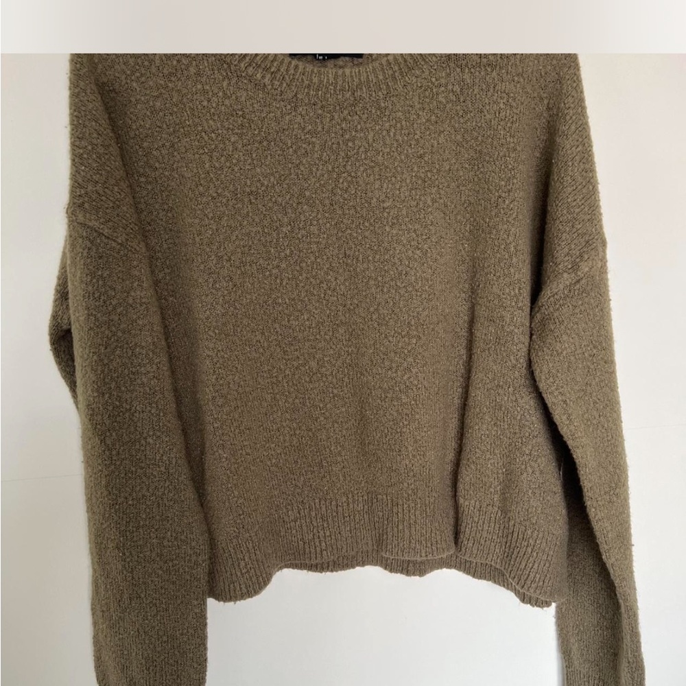 Cozy Women's Sweater in Green